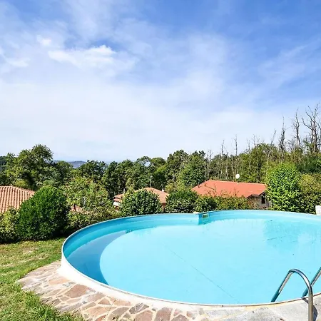 Gorgeous In With Kitchen Holiday home *