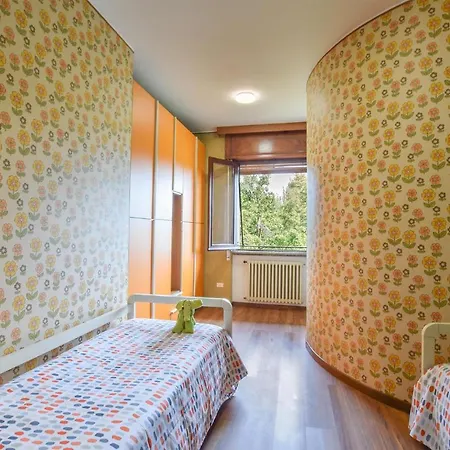 Gorgeous In With Kitchen